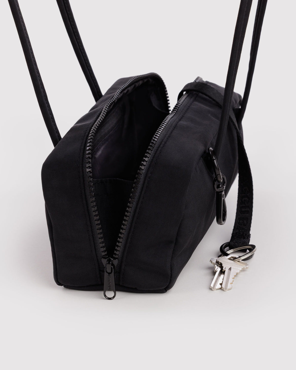 SMALL NYLON BOWLER BAG - US 0045