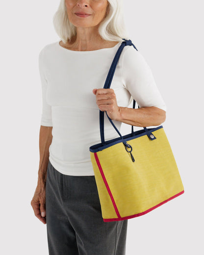MEDIUM NYLON REVERSIBLE TOTE - US 9328