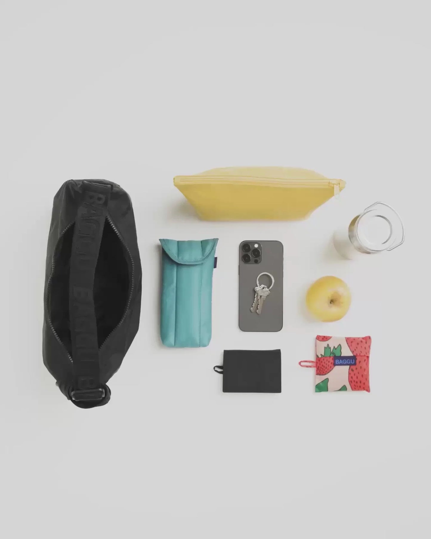 MEDIUM NYLON CRESCENT BAG - US 7228